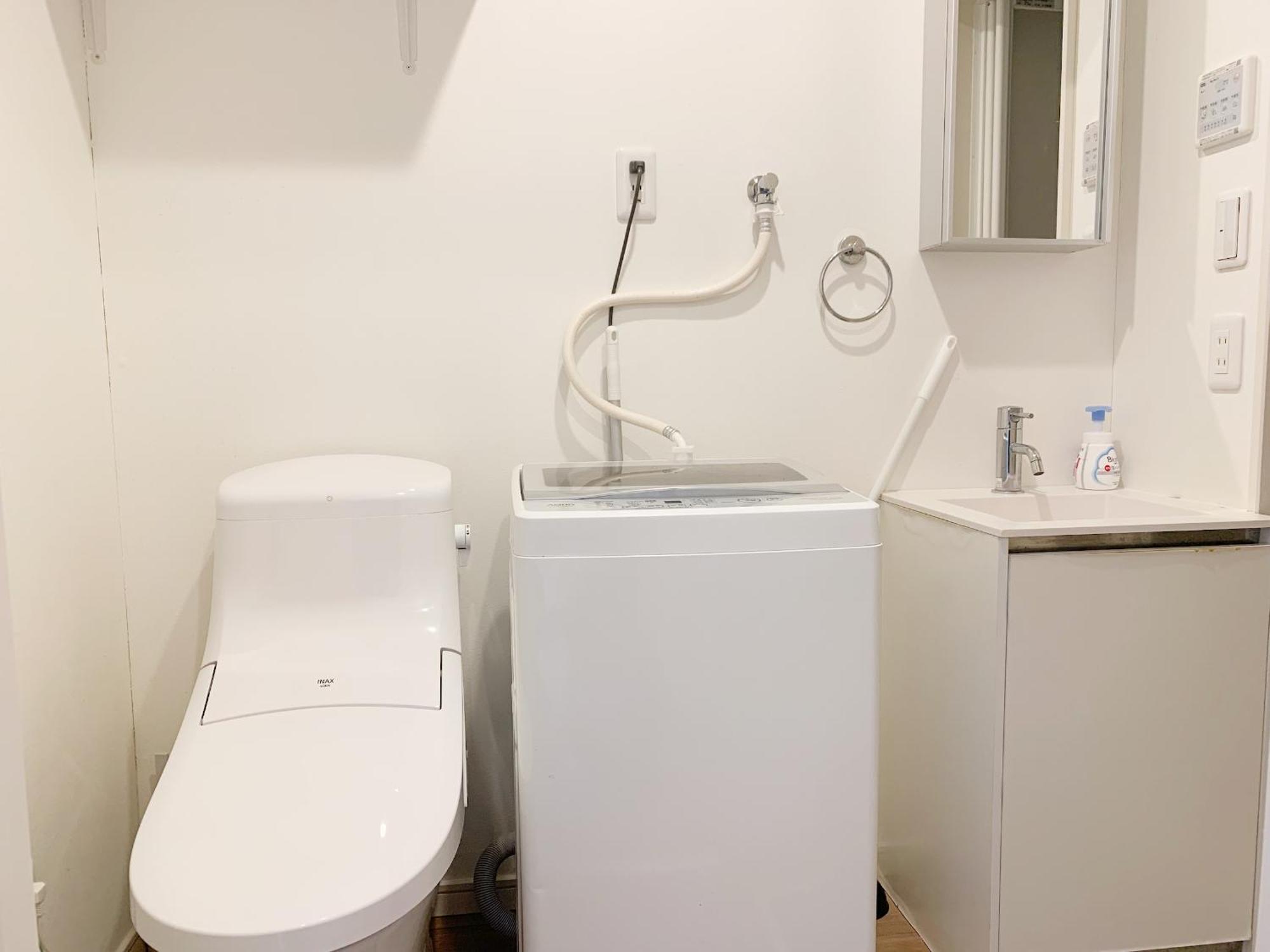 Apartamento Shinjuku新宿近新建公&干湿分离&智能马桶&浴室烘干机能&高速无限制网路&最近地铁步行8分钟be102 Tokio